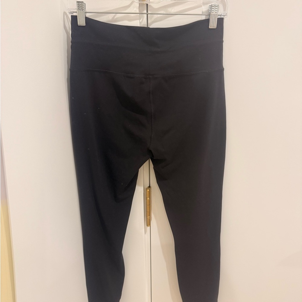 Vuori Black Leggings - Picture 3 of 3